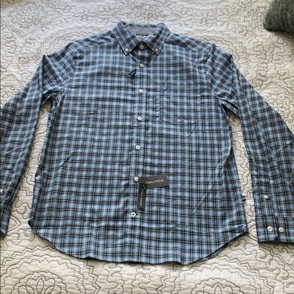 Nautica Button down wrinkle risistant